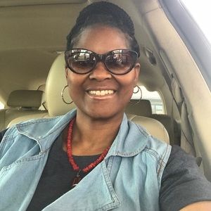 Meet your Posher, Octavia